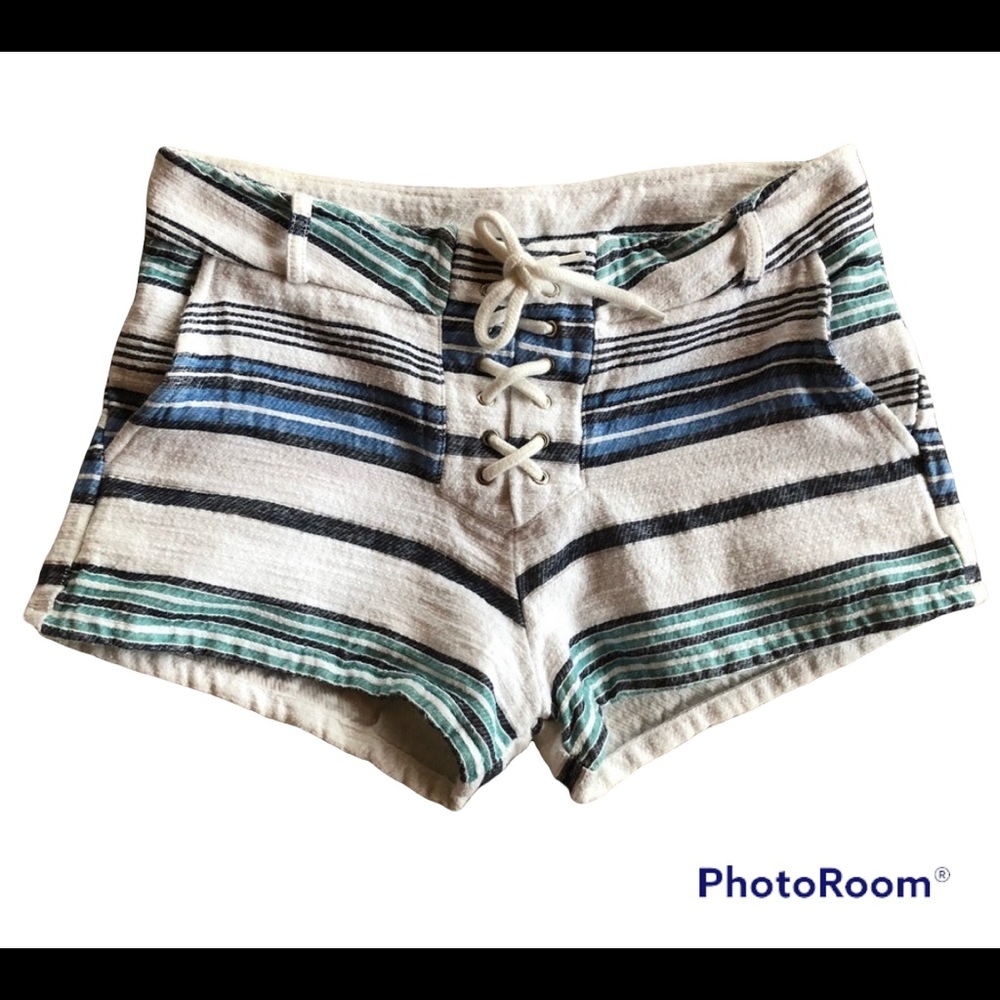 MONROW White and Blue Cotton Lace Up striped shorts - Picture 2 of 6